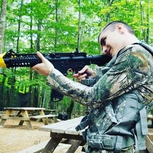 Meet your Posher, Chris